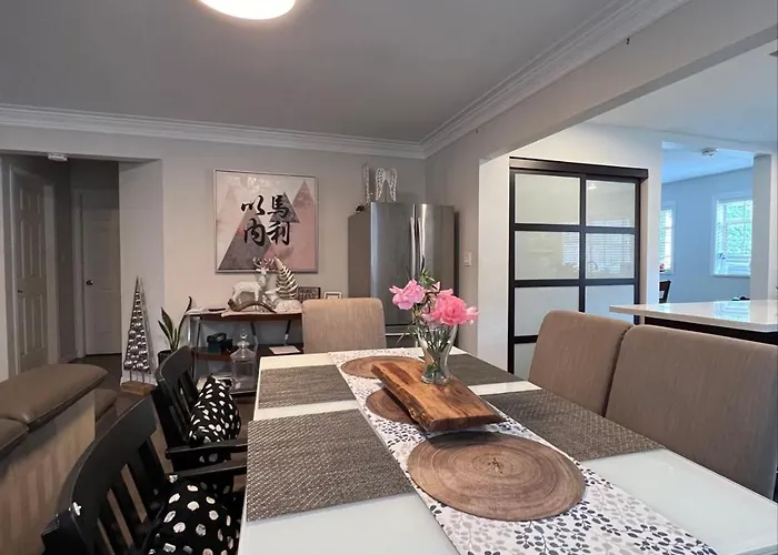 Airport Cozy Room 舒适小屋 Vancouver, Richmond,Near Yvr