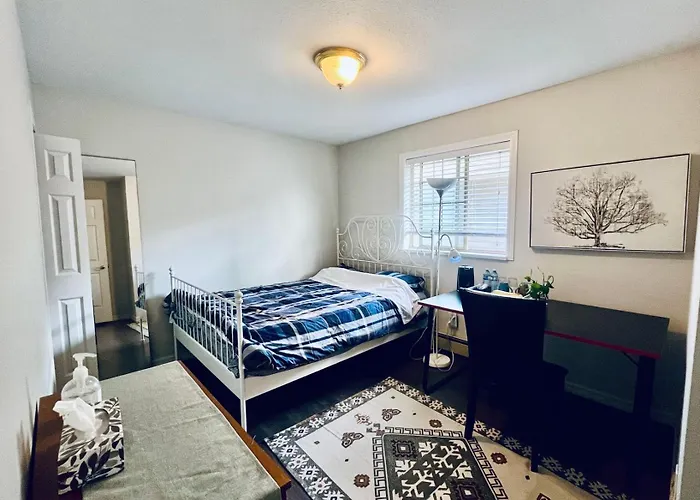 Airport Cozy Room 舒适小屋 Vancouver, Richmond,Near Yvr